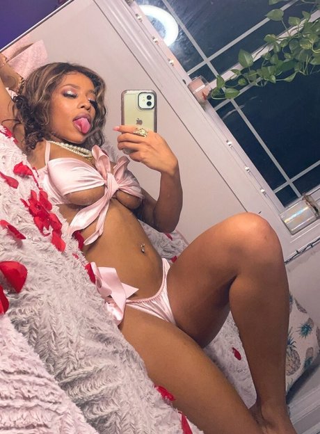 Giana Malise star du porno exclusive photo