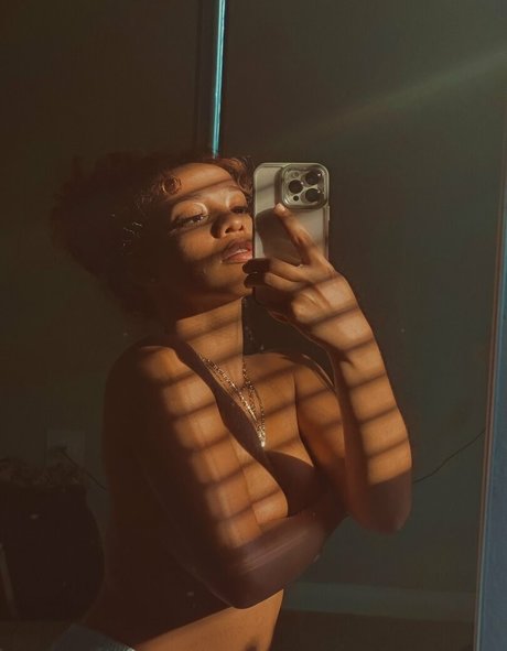 Giana Malise estrella del sexo galería