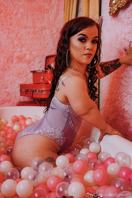 big areolas onlyfans beautiful nude galleries