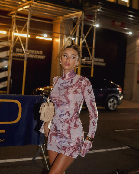 Cindy Prado modelo desnuda galería