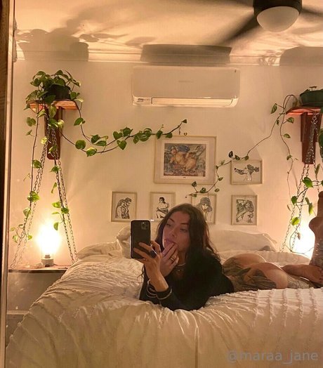 Maraa Jane estrella porno hermosa galería