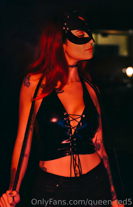 Queen Red actriz libre foto