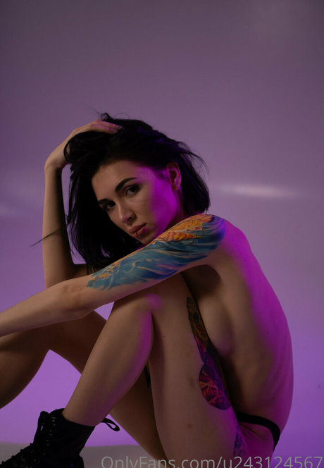 Mika Davis star pretty galleries