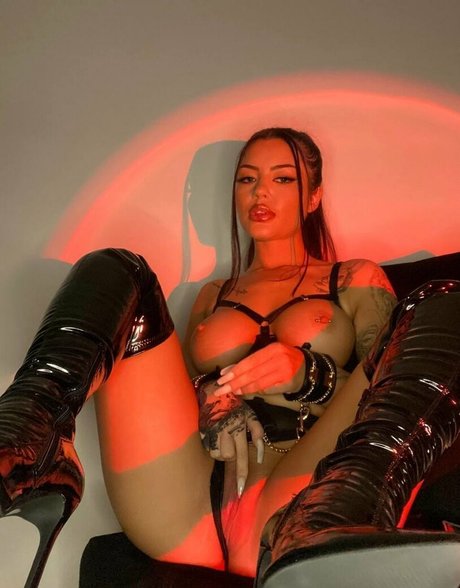 ChloeLorraineHorton pornstar nude image