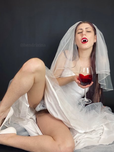 Hendrixina modelo sexy galerías