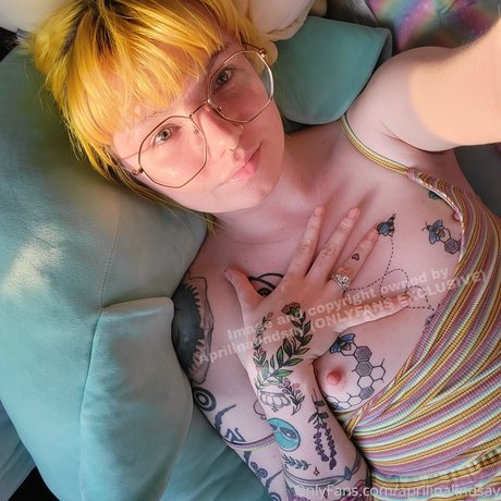 aprilinalindsay modèle érotique des photos