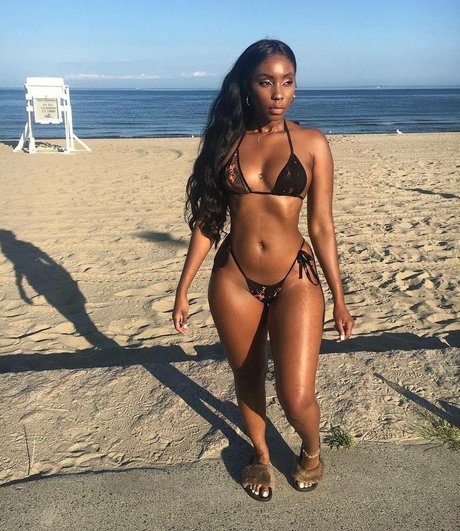 sobomb actrice chaude des photos