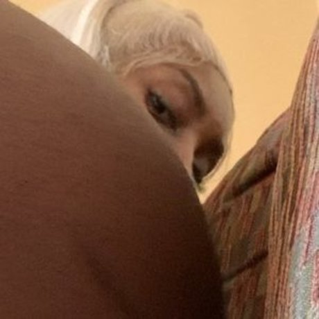petite blonde milf onlyfans nudes picture
