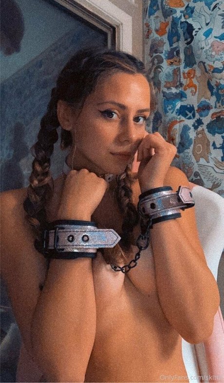 Skittii pretty pornstar img