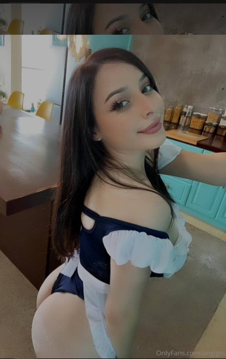 Angigss actriz caliente imagen