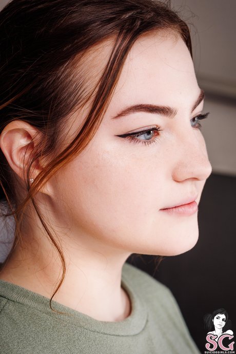 Vesalevine hermosa estrella porno galerías