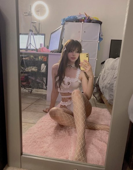 Amate Saurius pornstar art photos