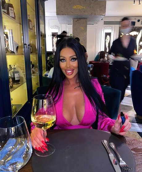 Lara Frost pornstar nice photo