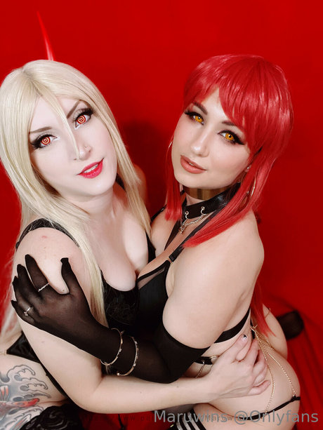 Maruwins actrice pornographique galerie