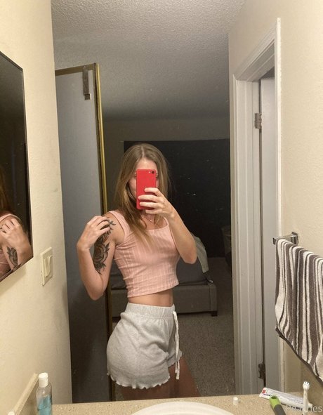 cremedelapeachh sexe star du porno des photos