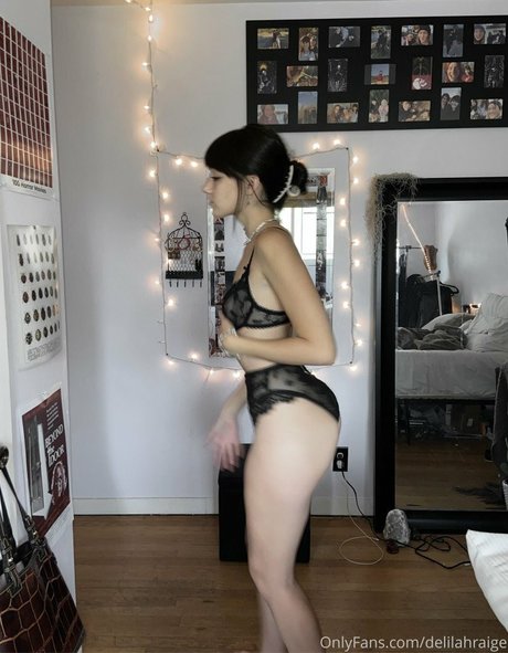 Delilah Raige xxx star du porno photos