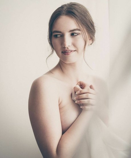 Anna Tauber actrice xxx image