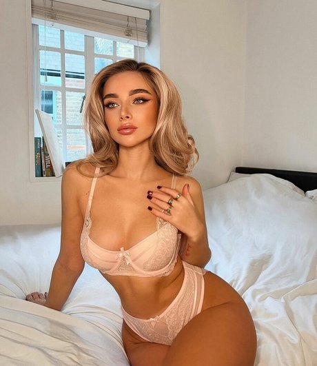 Antonia Freya Lidia modèle exclusif collection