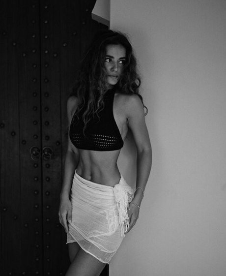 Yuliya Lazarenko star pornographique img