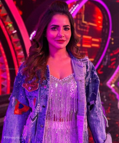 Ashu Reddy modèle photos