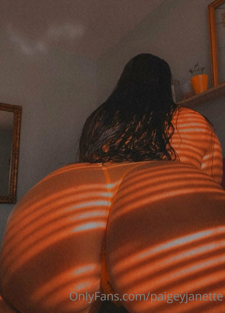 Paige Janette actriz de alta calidad galería