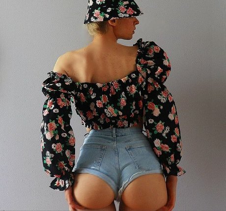 Natalia Sense estrella porno perfecta fotos