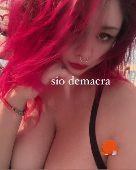 bitterpuke pornstar photo