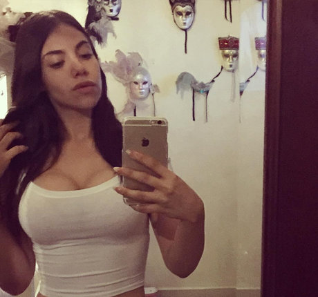 Claudia Guajardo star du porno érotique des photos