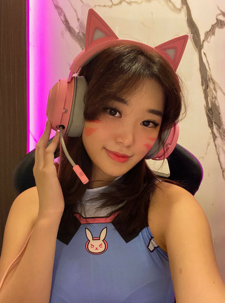 Livy Renata nus star du porno galerie