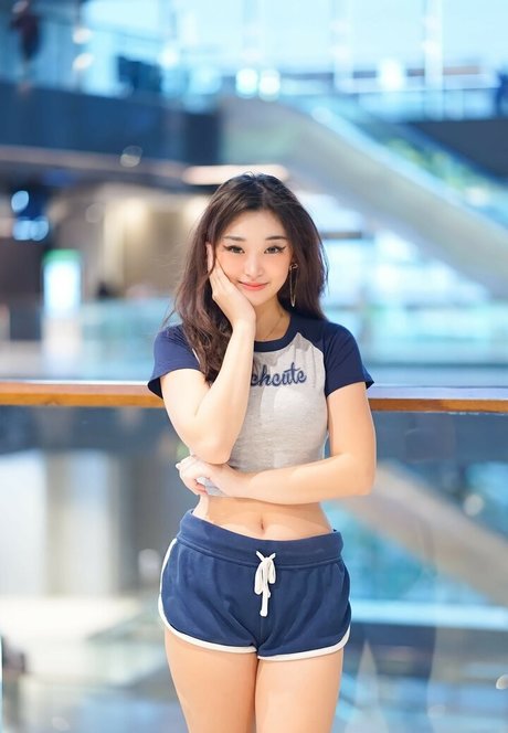 Livy Renata actriz erótica imágenes