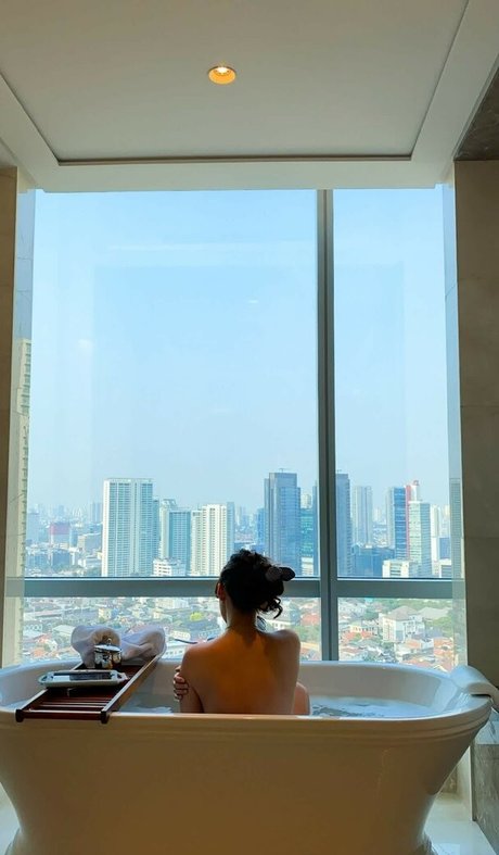 Livy Renata xxx étoile image