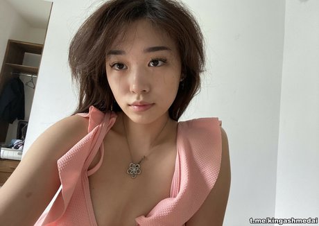 Livy Renata art star du porno des photos