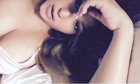 Adrienne Bailon actrice libre des photos