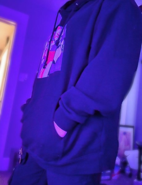 OniKanaVT model erotic img