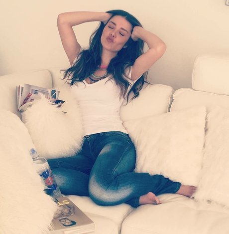 Marlene Favela pornstar pretty img