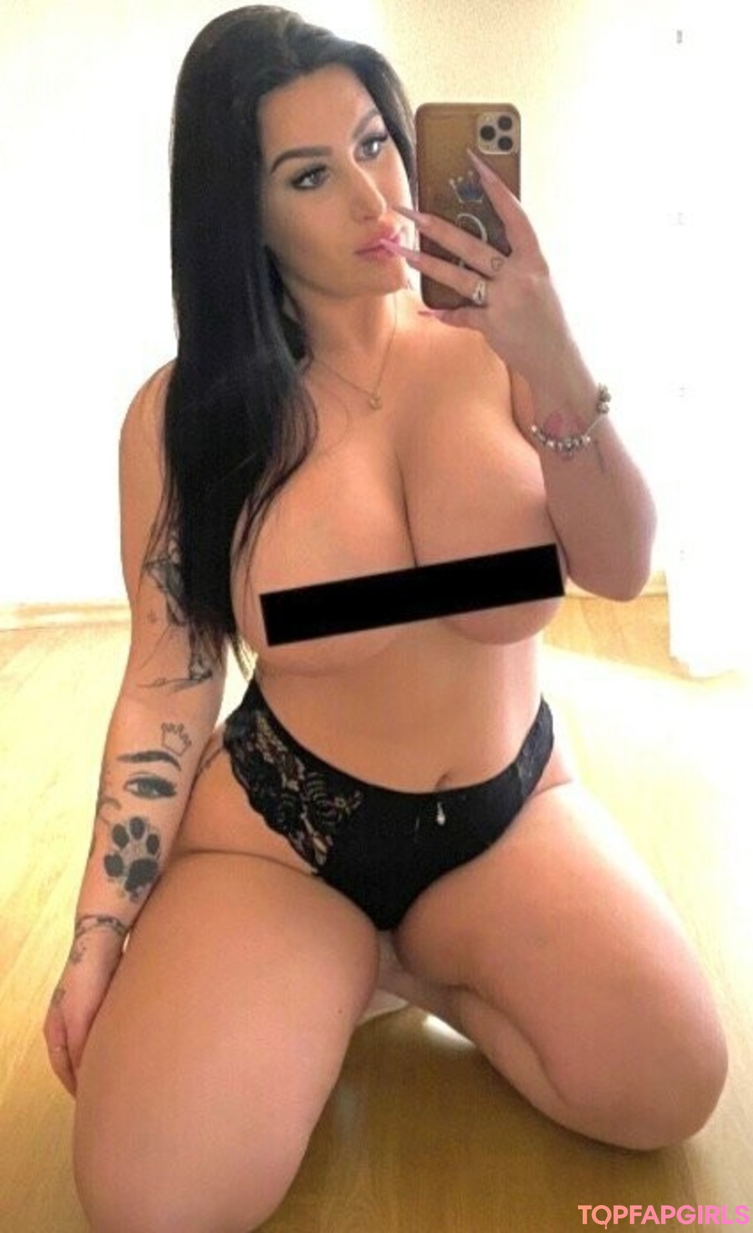 Sandra Bierczak model erotic img