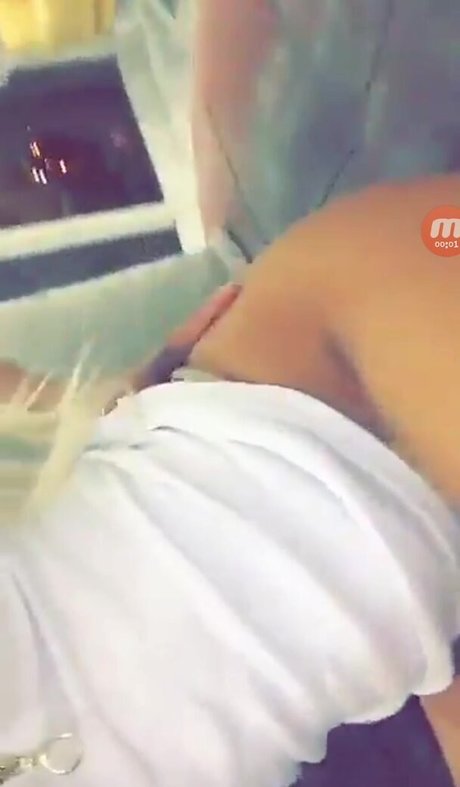 Merve Sanay modèle pornographique galeries