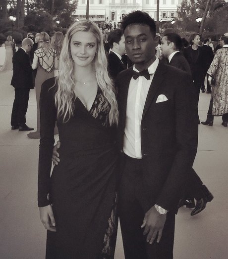 Noel Berry joli modèle collection