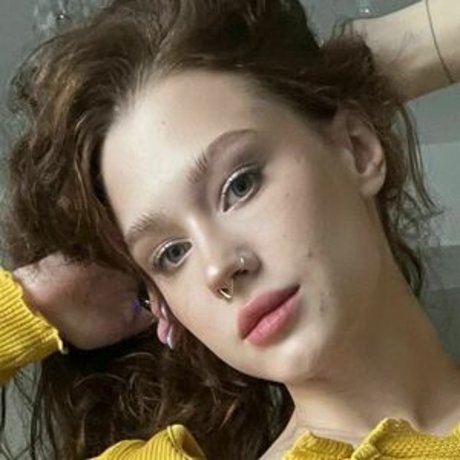 Sofia Simens model erotic photos