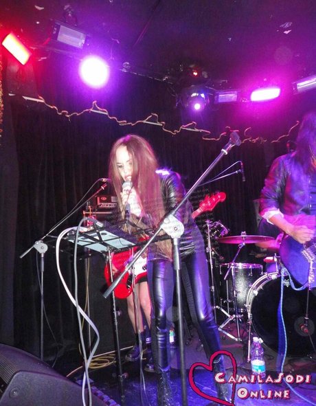 Camila Sodi modèle de haute qualité photo