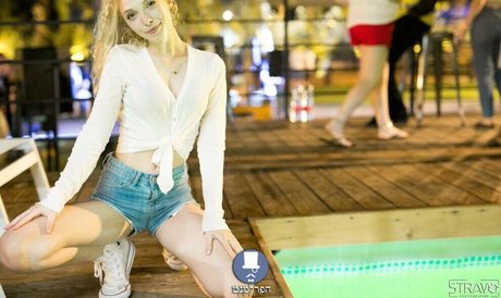 Tiny Miny Mo adult actress pic