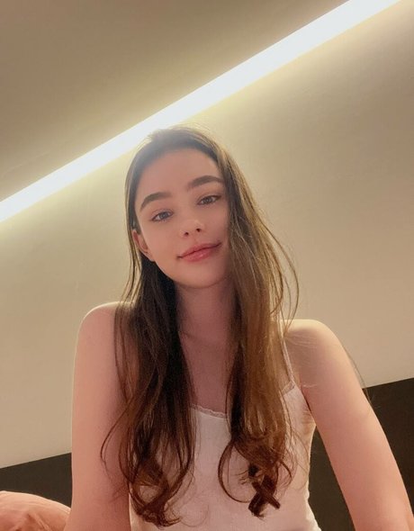 Dasha Tarab art star du porno images