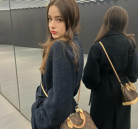 Dasha Tarab actrice adulte galeries