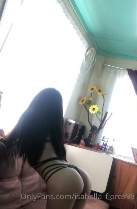 Flores Isabella98 modelo caliente foto