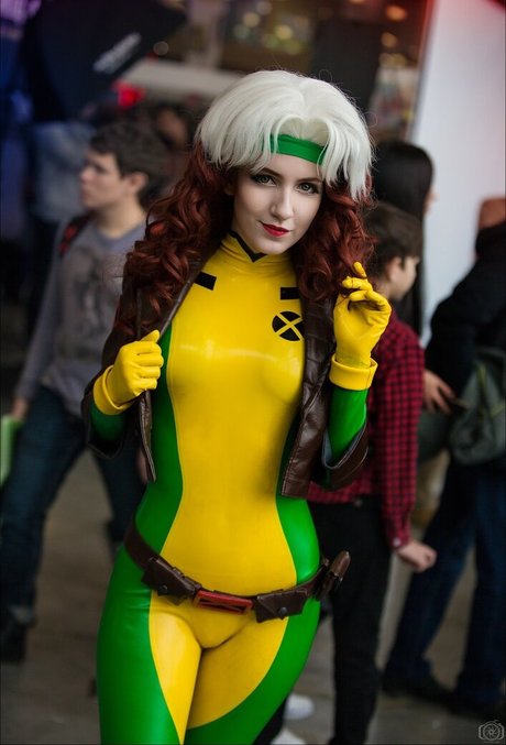 Anastasia Galuzina modèle sympa img