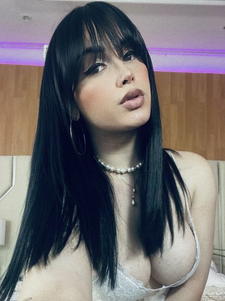 karlalebrunts perfect actress image