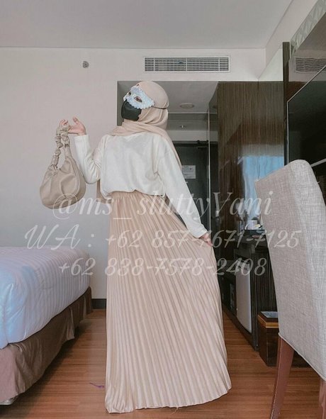 MssluttyVani porn model gallery