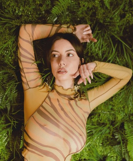 oliviarose estrella porno atractiva foto