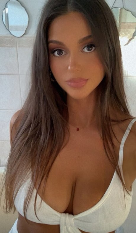 Alexandra Malliaras mejor estrella imagen