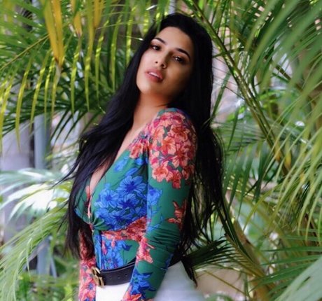 Mizz Ellaa ASMR star exclusive archive